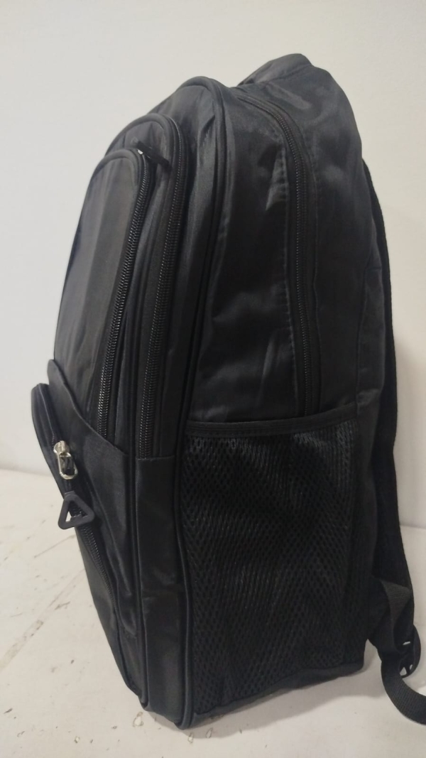 Mochila de costas reforçada juvenil - PRETO