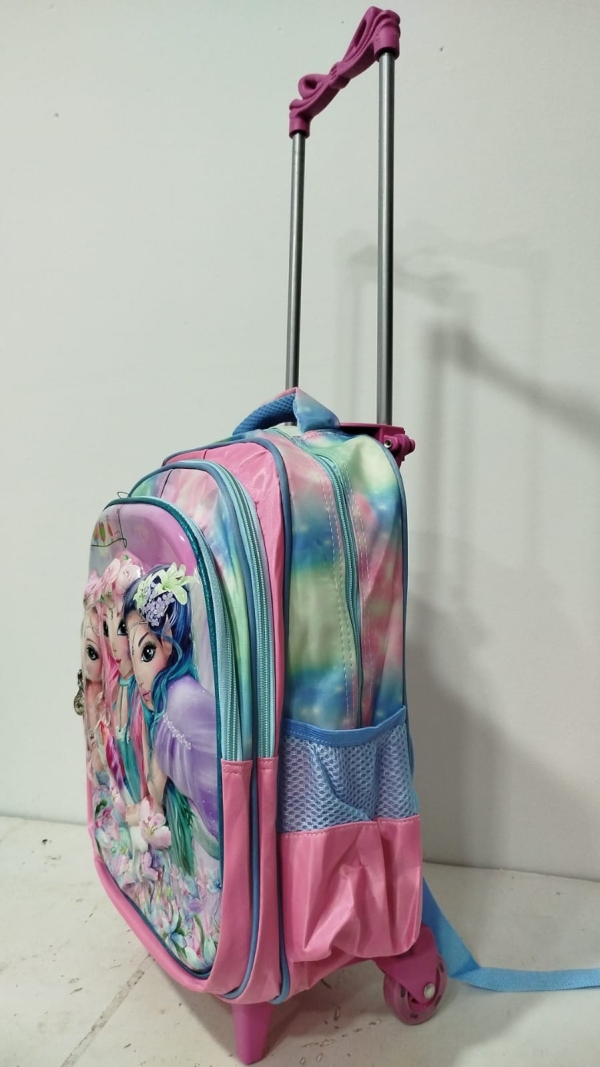 Mochila Rodinha Reforçada - 3 PRINCESAS - Image 3