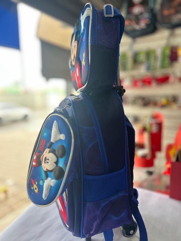 KIT MOCHILA DE RODINHA + LANCHEIRA + ESTOJO - PERSONAGENS MICKEY - Image 3